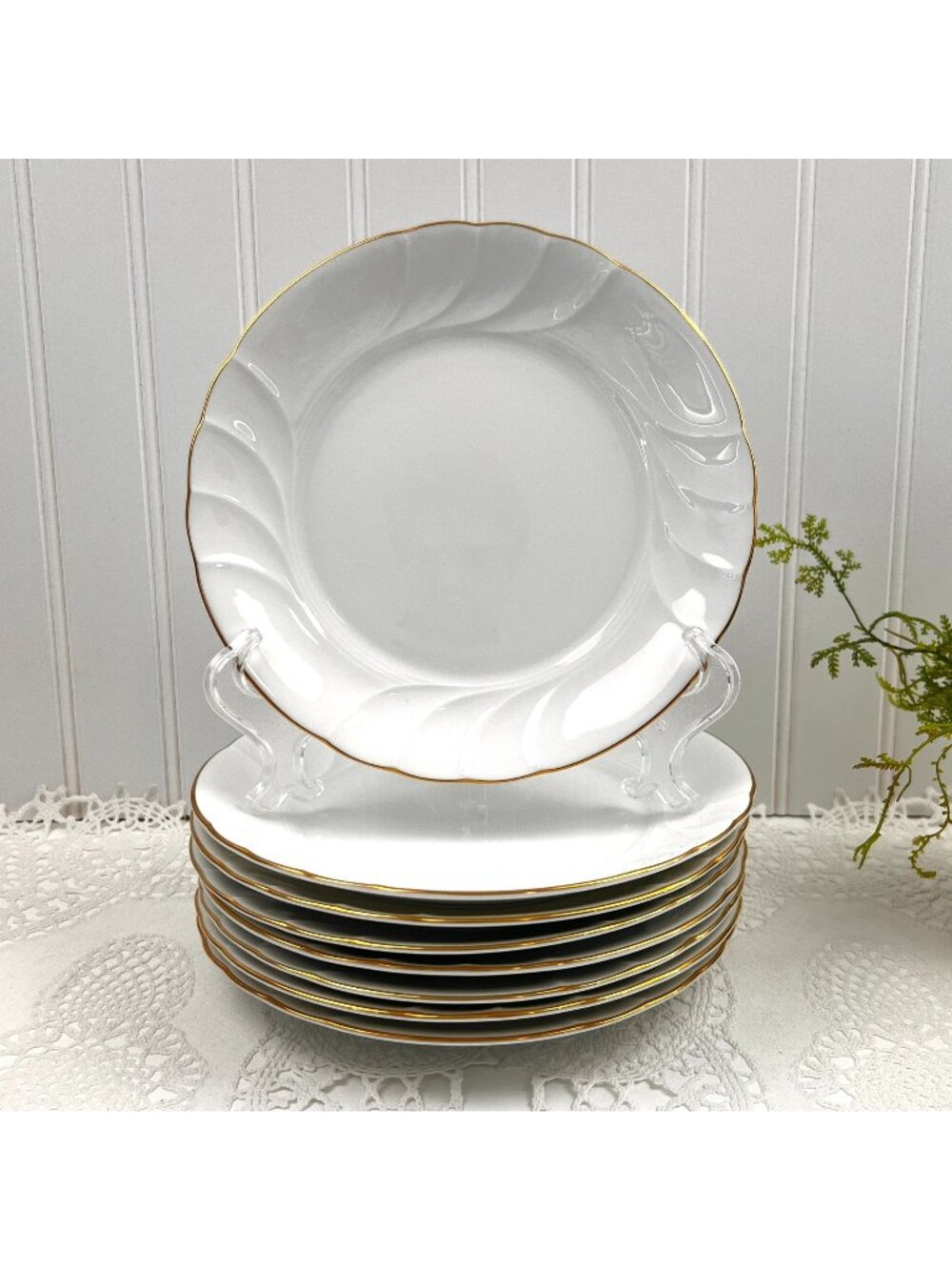Mikasa 8 Luncheon Salad Plates Wedding Band Gold L9709 Swirl 8.25" Japan White